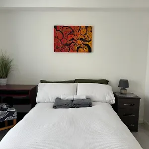 Luxury 5-room House - Your Perfect Getaway Awaits Homestay